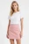 Topshop-trapezowa-rozowa-spodniczka-mini-modelka2.webp