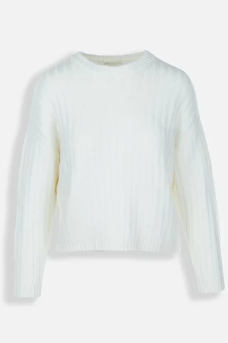 H&M-bialy-pudelkowy-sweter-glowne.webp