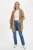 H&M-kamelowa-niezapinana-narzuta-modelka2.webp