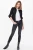 Only-czarna-jeansowa-kurtka-katana-modelka-przod2.webp