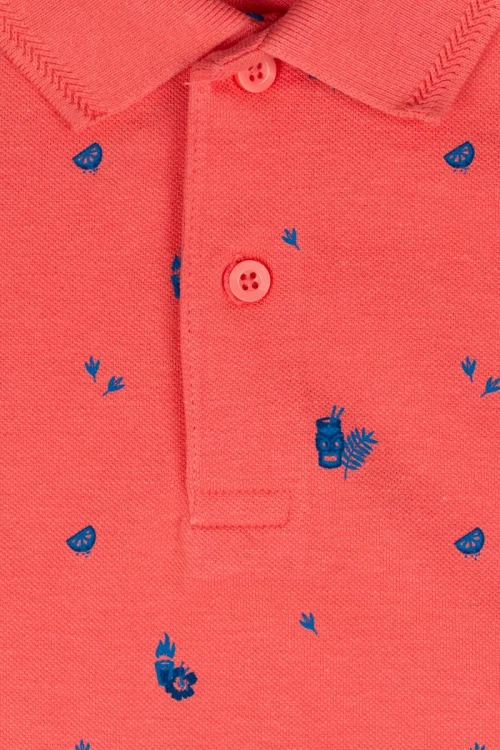 Dunnes-koralowa-meska-bluzka-polo-t-shirt-zblizenie.webp