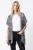 Atmosphere-bialo-czarna-narzuta-niezapinana-fredzle-bohoo-modelka-gowne.webp