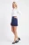 Asos-granatowa-spodniczka-mini-modelka-przod2.webp