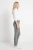George-grafitowe-spodnie-jeansy-zamek-modelka-bok2.webp