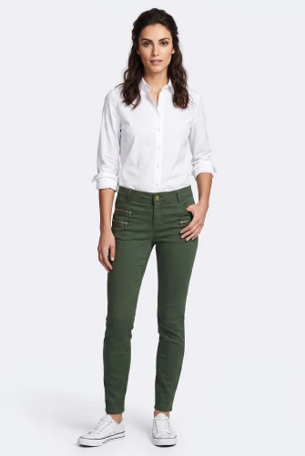 C&A-oliwkowe-spodnie-jeansy-push-up-look-modelka-przod.webp