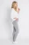 Primark-szare-spodnie-jeansy-z-przetarciami-modelka-przod2.webp