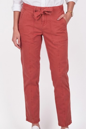 George-damskie-spodnie-jeansowe-cynober-modelka-glowne.jpg