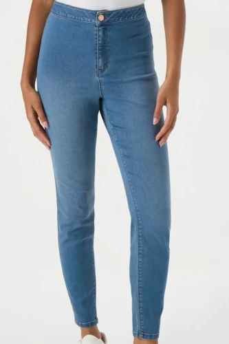 Papaya-jeansy-jeans-Jessie-wysoki-stan-skinny-rurki-modelka-przod2-1.webp