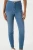 Papaya-jeansy-jeans-Jessie-wysoki-stan-skinny-rurki-modelka-przod2-1.webp