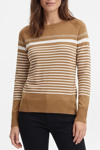 Next-brazowy-sweter-w-biale-pasy-modelka-glowne.webp