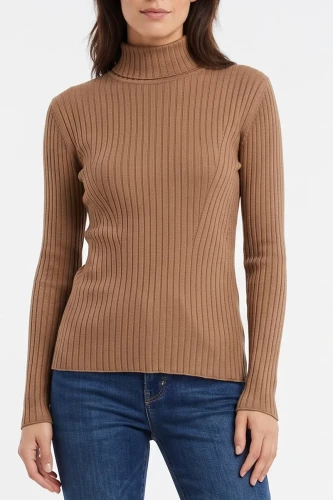Dorothy-Perkins-camel-sweter-polgolf-modelka-glowne.webp