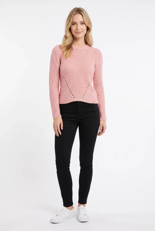 Select-jasnorozowy-sweter-modelka-przod.webp