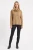 H&M-camel-sweter-z-wykladanym-golfem-modelka-przod.webp
