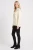 Joe-Fresh-blogerski-kremowy-sweter-modelka-bok.webp