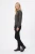 Topshop-grafitowy-sweter-modelka-bok.webp
