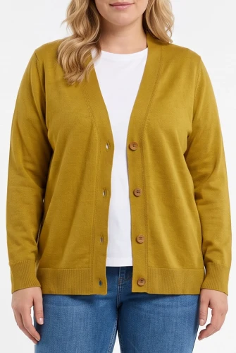 M&Co-musztardowy-sweter-kardigan-modelka-glowne.webp