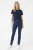 Gemo-spodnie-ciemne-jeansy-modelka-przod.webp