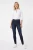 Mango-super-skinny-spodnie-jeansy-granatowe-modelka-przod.webp