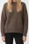 Primark-sweter-taupe-welna-welna-alpaka-modelka-glowne.webp