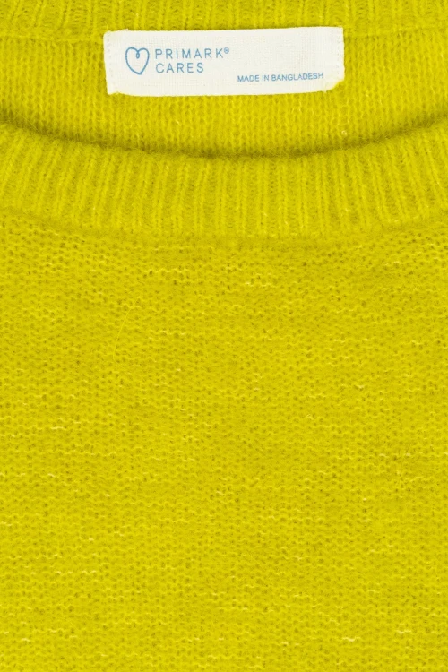Primark-sweter-limonkowy-welna-welna-alpaka-zblizenie.webp