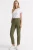 Dorothy-Perkins-oliwkowe-spodnie-jeans-pasek-modelka-przod2.webp
