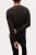 M&S-Cashmilon-meski-ciemnobrazowy-sweter-model-tyl.webp