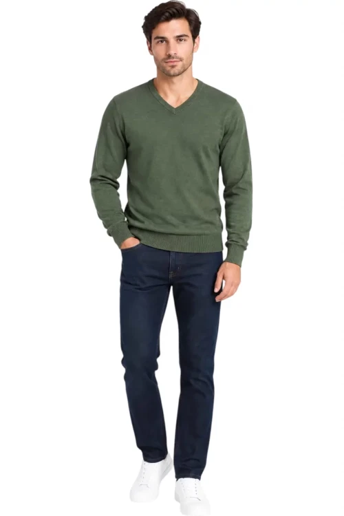 M&S-Cashmilon-meski-zielony-sweter-model-przod3.webp
