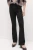 M&S-The-Eva-Bootcut-czarne-spodnie-jeansy-modelka-przod.webp