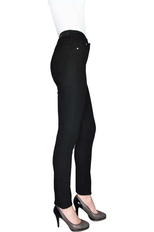 h&amp;m-czarne-spodnie-skinny-regular-waist-sredni-normalny-stan-modelka-bok.jpg