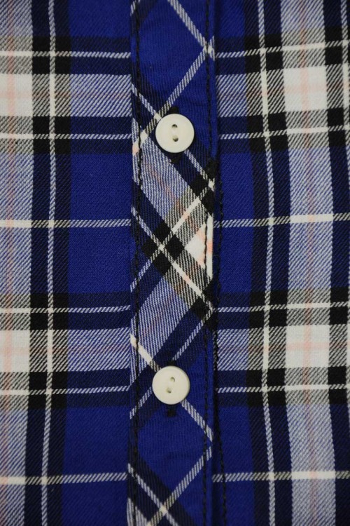 h&amp;m-granatowo-biala-koszula-w-krate-zblizenie.jpg